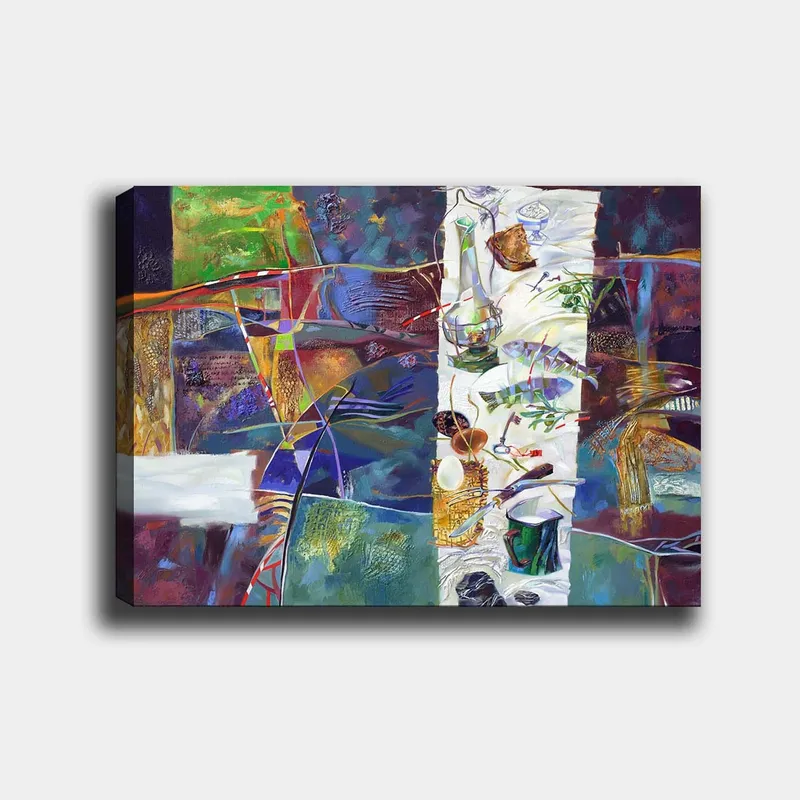 Canvastavla 70x100 cm - Färgstark stillhet med ett dukat bord som visar olika föremål och mat, Grön / Blå / Lila