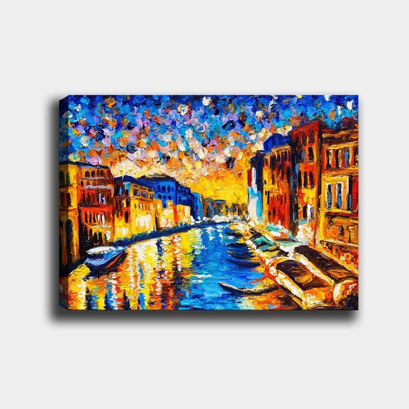 Canvastavla 70x100 cm - Färgstark vy av en kanal med byggnader och båtar under en solnedgång i en stad, Blå / Orange / Gul