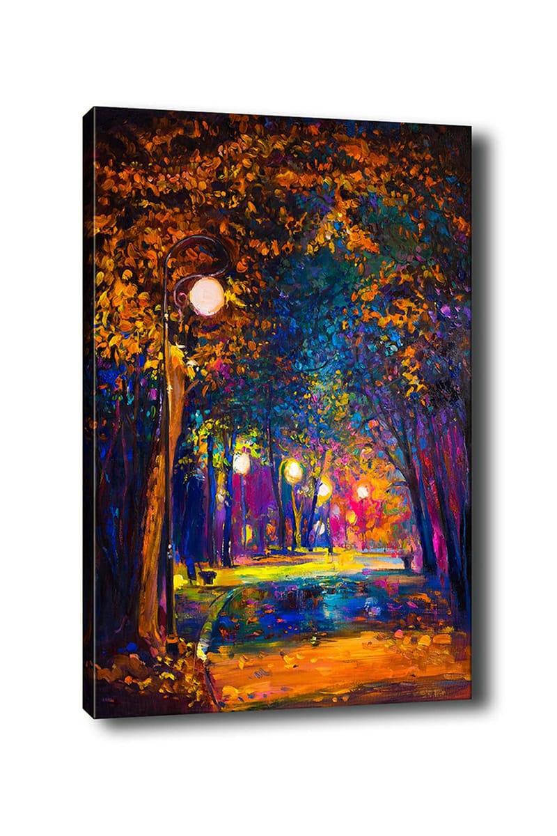 Canvastavla 70x100 cm - Färgstark park med gatulampor som lyser upp en promenadväg omgiven av träd i höstfärger - Mörkblå / Orange / Lila - Inredning - Tavlor & konst - Canvastavlor