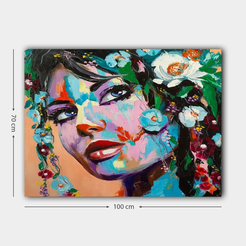 Canvastavla 70x100 cm - Färgstark porträttmålning av en kvinna med blommor i håret - Blå / Röd / Grön - Inredning - Tavlor & konst - Canvastavlor