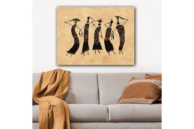 Canvastavla 70x100 cm - Fem stiliserade kvinnor som dansar med traditionella kläder och accessoarer - Svart / Röd / Grön - Inredning - Tavlor & konst - Canvastavlor
