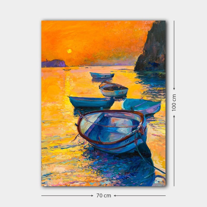 Canvastavla 70x100 cm - Flera båtar som flyter på en glittrande yta i solnedgångens varma färger - Orange / Blå / Guld - Inredning - Tavlor & konst - Canvastavlor