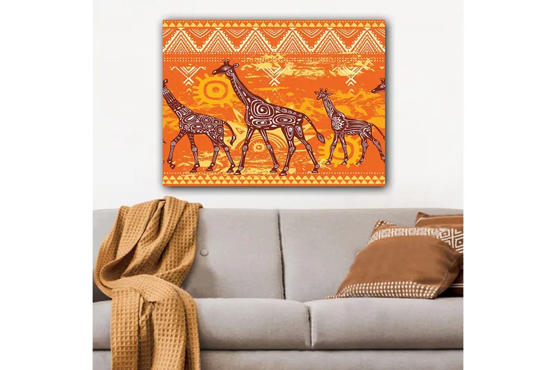 Canvastavla 70x100 cm - Fyra giraffer i en färgglad och stiliserad design - Orange / Brun / Vit - Inredning - Tavlor & konst - Canvastavlor