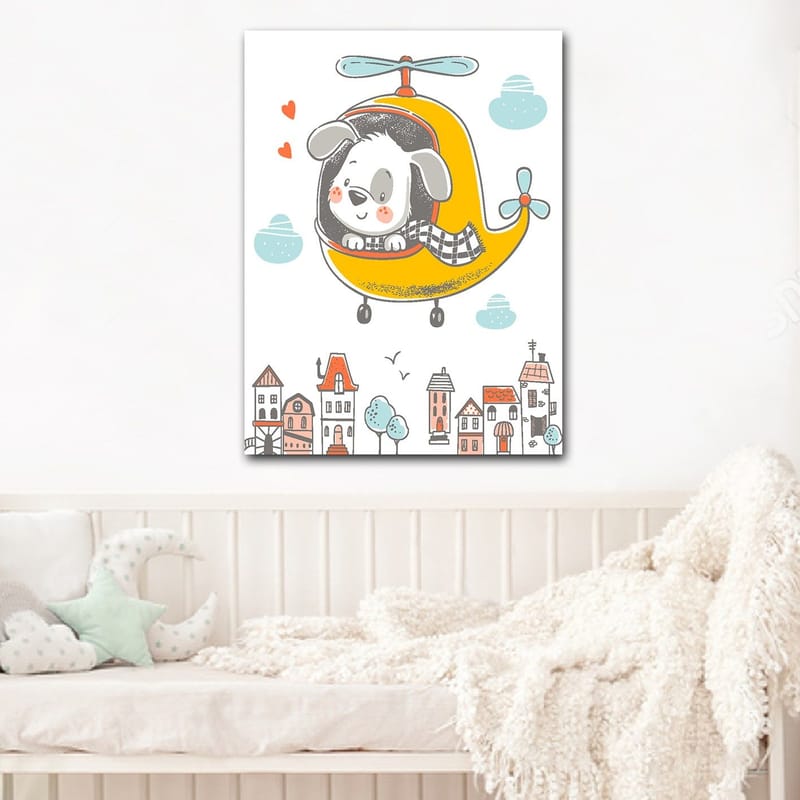 Canvastavla 70x100 cm - Glad hund som flyger i en gul helikopter över en stad med färgglada hus - Gul / Grå / Blå - Inredning - Tavlor & konst - Canvastavlor