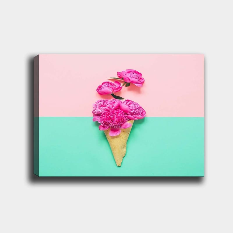 Canvastavla 70x100 cm - Glasskon som är dekorerad med rosa blommor - Rosa / Mintgrön / Beige - Inredning - Tavlor & konst - Canvastavlor