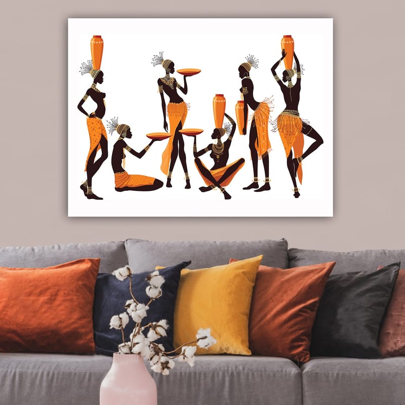 Canvastavla 70x100 cm - Grupp kvinnor i traditionella kläder som bär på kärl och tallrikar - Orange / Svart - Inredning - Tavlor & konst - Canvastavlor