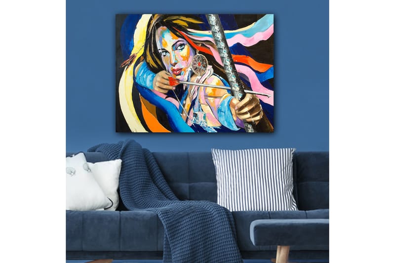 Canvastavla 70x100 cm - Kraftfull kvinna som spänner en pilbåge, omgiven av färgglada band - Blå / Röd / Gul - Inredning - Tavlor & konst - Canvastavlor