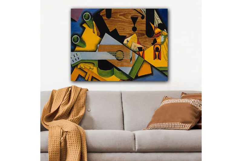 Canvastavla 70x100 cm - Kubistisk komposition med en gitarr och olika geometriska former - Grön / Gul / Blå - Inredning - Tavlor & konst - Canvastavlor