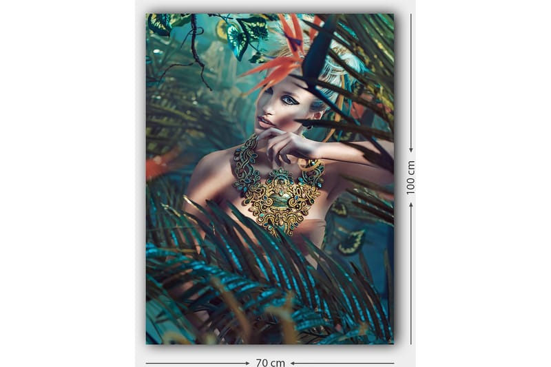 Canvastavla 70x100 cm - Kvinna i en tät, grönskande miljö med en intrikat smyckesdetalj som fångar uppmärksamheten - Mörkgrön / Turkos / Beige - Inredning - Tavlor & konst - Canvastavlor