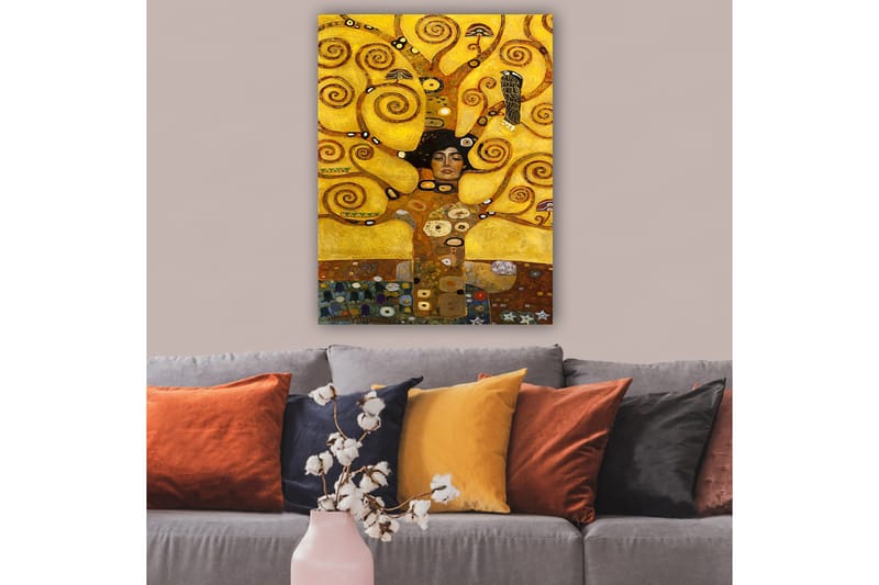 Canvastavla 70x100 cm - Kvinna med stängd ögon omgiven av snurrande, gyllene grenar och symboliska element - Guld / Brun / Svart - Inredning - Tavlor & konst - Canvastavlor