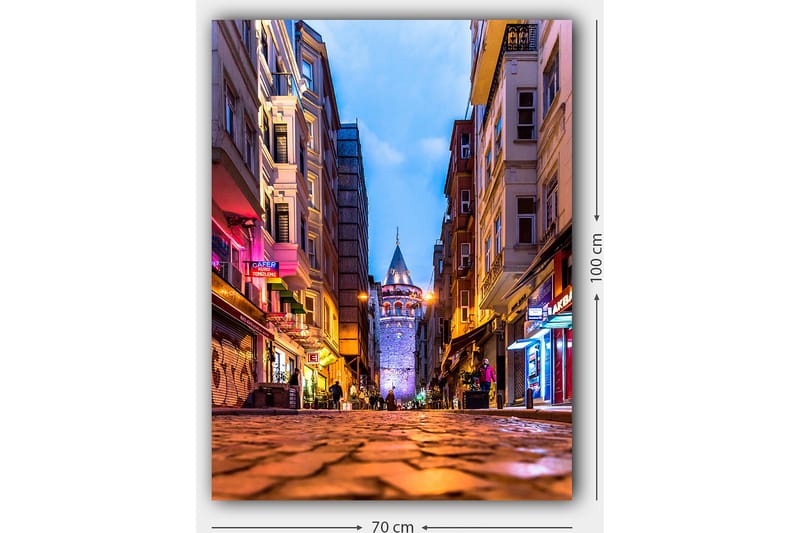 Canvastavla 70x100 cm - Livlig stadsbild med Galata-tornet som huvudfokus i en smal gata - Blå / Orange / Lila - Inredning - Tavlor & konst - Canvastavlor