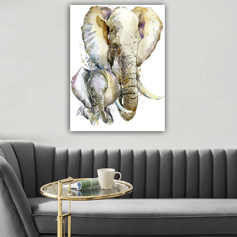 Canvastavla 70x100 cm - Målningen föreställer en stor och en liten elefant i en mjuk och färgstark akvarellstil - Grå / Beige / Lila - Inredning - Tavlor & konst - Canvastavlor