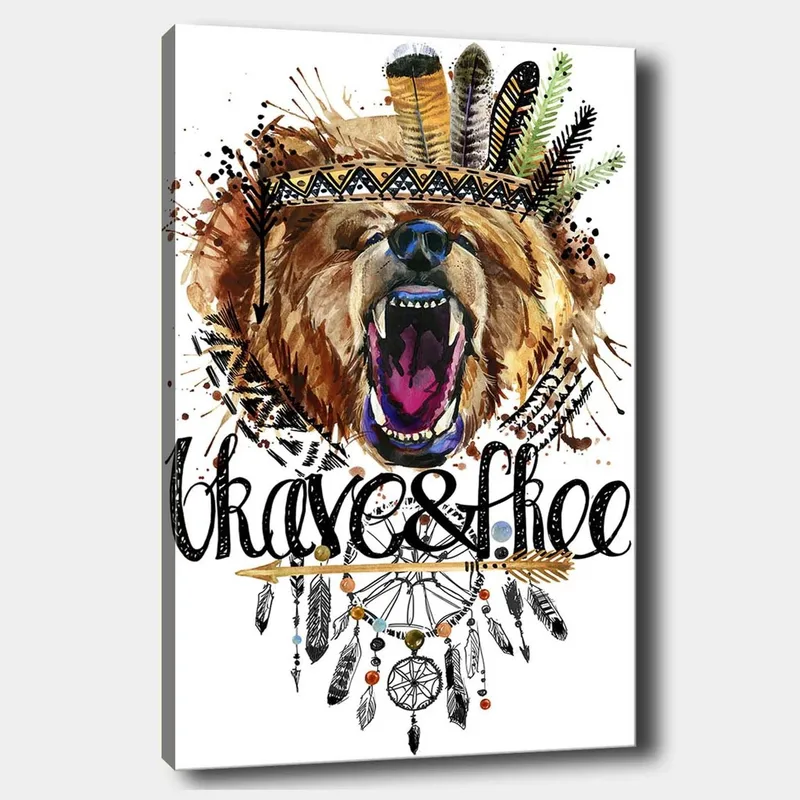 Canvastavla 70x100 cm - Majestätisk björnhuvud med en färgglad fjäderkrans och dekorativa detaljer - Brun / Svart / Orange - Inredning - Tavlor & konst - Canvastavlor