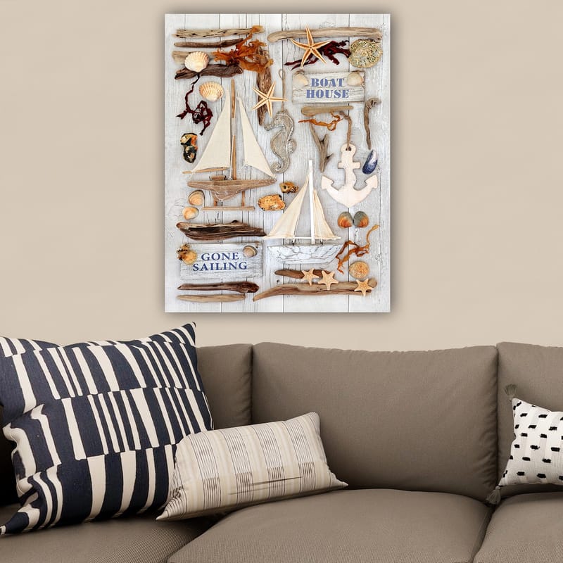 Canvastavla 70x100 cm - Maritim komposition med segelbåtar, snäckor och sjöstjärnor som skapar en somrig atmosfär - Beige / Brunt / Blått - Inredning - Tavlor & konst - Canvastavlor