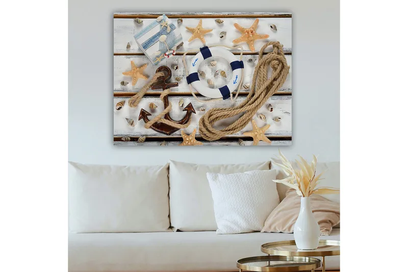 Canvastavla 70x100 cm - Maritimt stilleben med snäckor, stjärnformade sjöstjärnor och en livboj - Beige / Blå / Brun - Inredning - Tavlor & konst - Canvastavlor