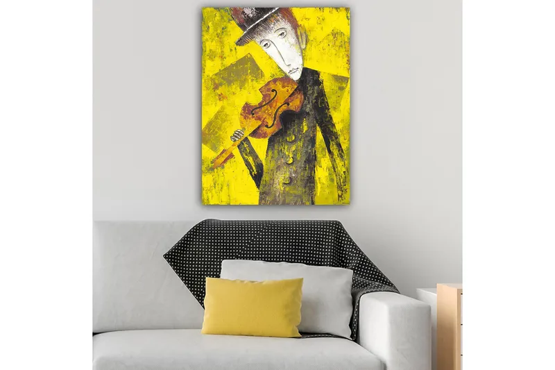 Canvastavla 70x100 cm - Melankolisk musiker som håller en fiol mot en starkt gul bakgrund - Gul / Svart / Brun - Inredning - Tavlor & konst - Canvastavlor