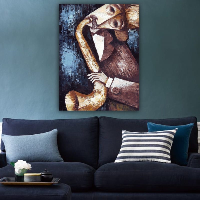 Canvastavla 70x100 cm - Musiker som spelar saxofon med en stiliserad och expressiv framtoning - Mörkblå / Beige / Brun - Inredning - Tavlor & konst - Canvastavlor