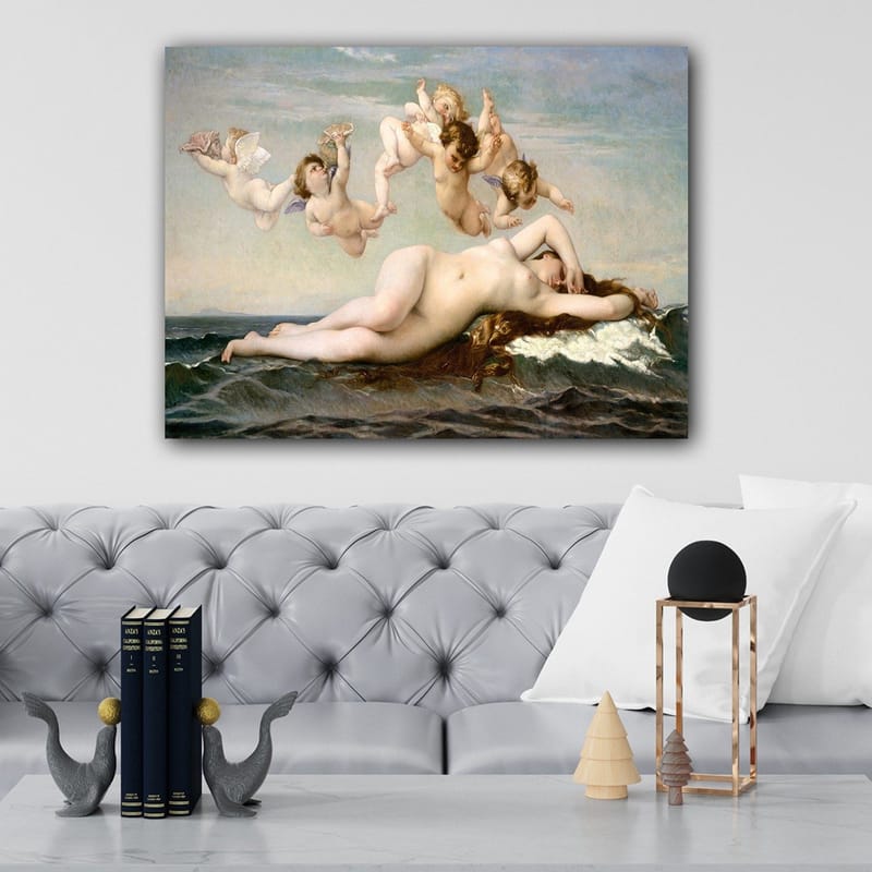 Canvastavla 70x100 cm - Naken kvinna som ligger på havets vågor omgiven av lekfulla änglar - Beige / Himmelsblå / Havsgrön - Inredning - Tavlor & konst - Canvastavlor