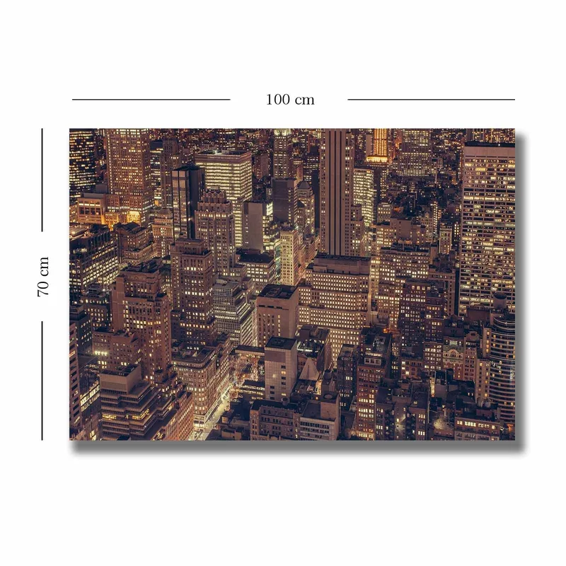 Canvastavla 70x100 cm - Nattvy av en storstad med glittrande ljus från byggnader och gator - Mörkblå / Guld / Grå - Inredning - Tavlor & konst - Canvastavlor