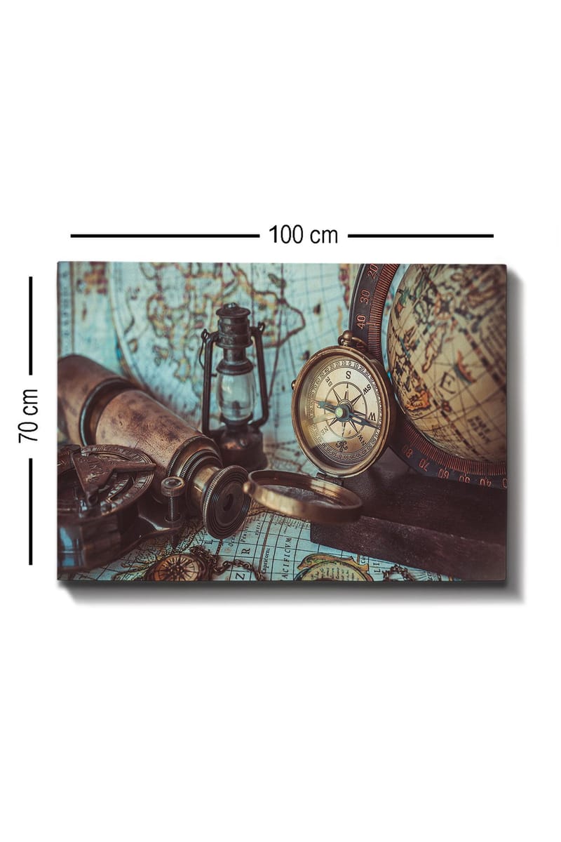 Canvastavla 70x100 cm - Nostalgisk samling av navigationsverktyg och en gammal karta - Brun / Guld / Grön - Inredning - Tavlor & konst - Canvastavlor