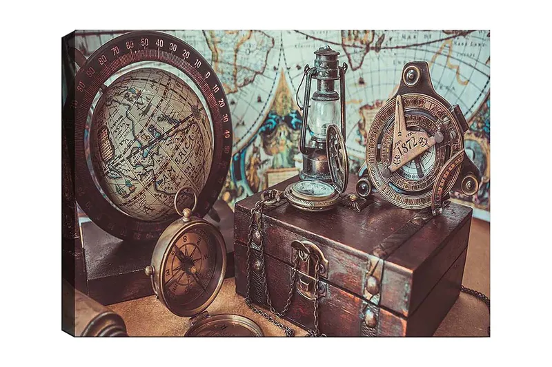 Canvastavla 70x100 cm - Nostalgisk samling av navigationsverktyg och en glob som framhäver äventyr och upptäcktsresande - Brunt / Guld / Blått - Inredning - Tavlor & konst - Canvastavlor