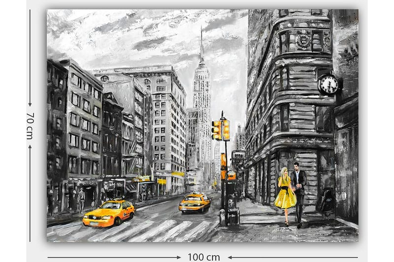 Canvastavla 70x100 cm - Romantisk scen av ett par som promenerar på en livlig gata i New York, omgiven av klassiska byggnader och gula taxibilar - Gult / Svart / Grått - Inredning - Tavlor & konst - Canvastavlor