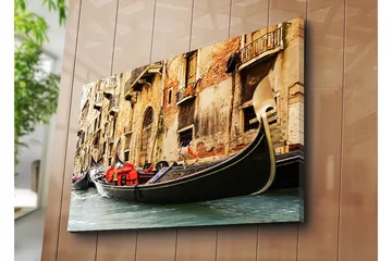 Canvastavla 70x100 cm - Romantisk scen med gondoler som glider fram i en venetiansk kanal - Svart / Röd / Beige - Inredning - Tavlor & konst - Canvastavlor