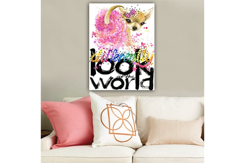 Canvastavla 70x100 cm - Söt chihuahua med en rosa blomma och färgglada detaljer - Rosa / Svart / Beige - Inredning - Tavlor & konst - Canvastavlor