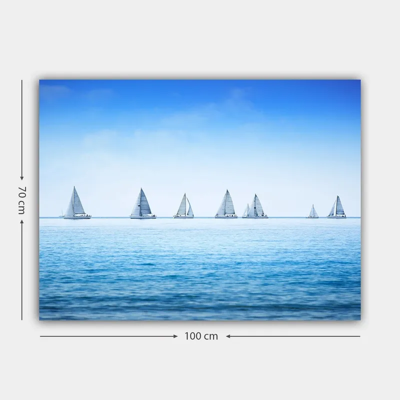 Canvastavla 70x100 cm - Segelbåtar som glider fram över en lugn sjö under en klar blå himmel - Blå / Vit - Inredning - Tavlor & konst - Canvastavlor