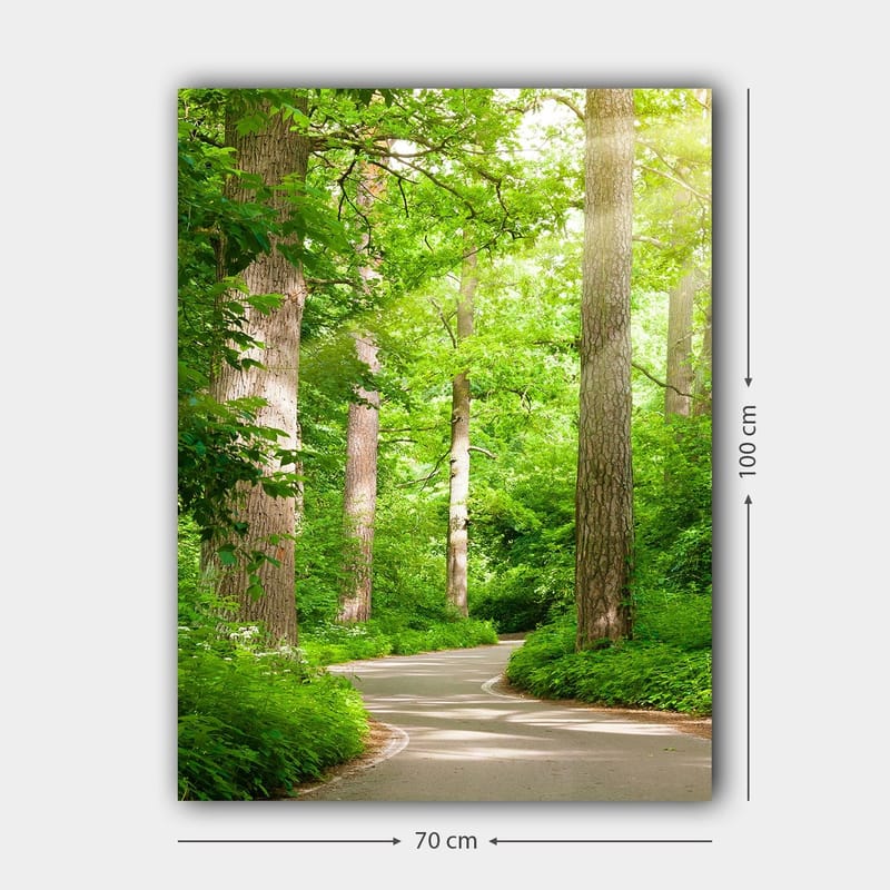Canvastavla 70x100 cm - Slingrande väg genom en grönskande skog - Grön / Brun - Inredning - Tavlor & konst - Canvastavlor