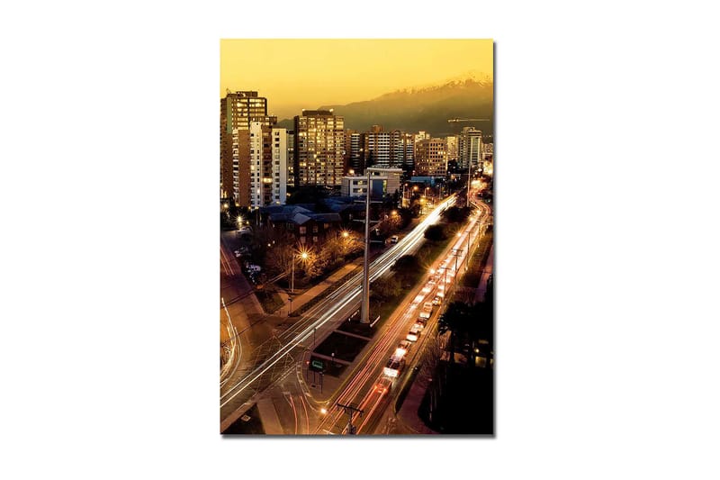 Canvastavla 70x100 cm - Stadssilhuett vid skymning med ljus från byggnader och trafik - Guld / Mörkblå / Vit - Inredning - Tavlor & konst - Canvastavlor