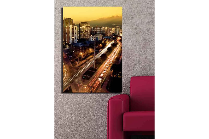 Canvastavla 70x100 cm - Stadssilhuett vid skymning med ljus från byggnader och trafik - Guld / Mörkblå / Vit - Inredning - Tavlor & konst - Canvastavlor