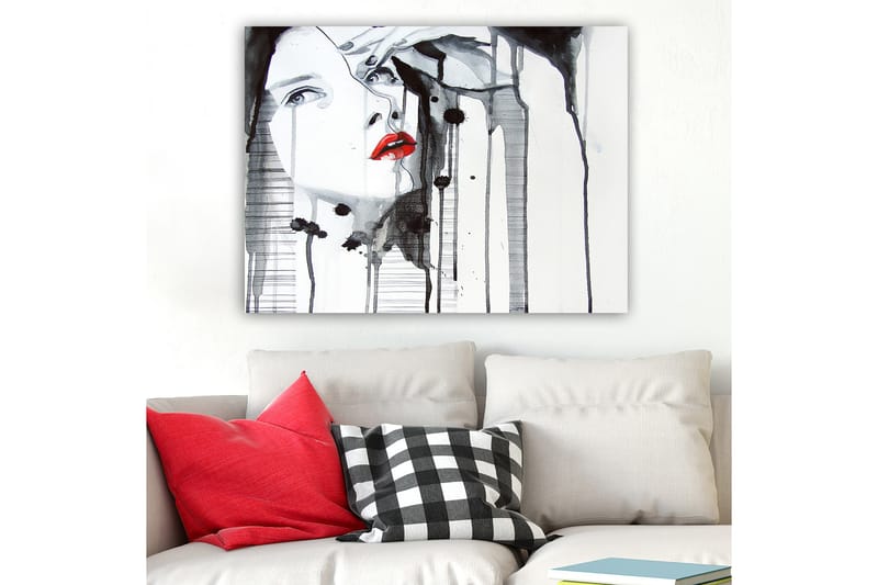 Canvastavla 70x100 cm - Stiliserad kvinna med röd läppstift som framhäver hennes ansikte i en dramatisk svart och vit komposition - Röd / Svart / Vit - Inredning - Tavlor & konst - Canvastavlor