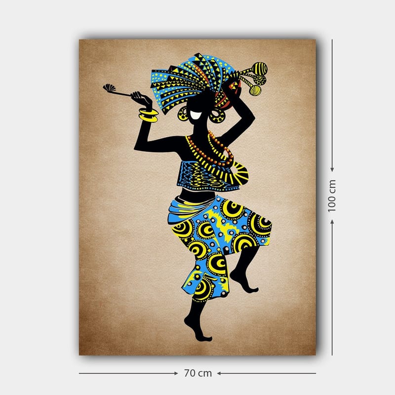 Canvastavla 70x100 cm - Stiliserad kvinna som dansar med en färgglad huvudbonad och kläder, bärande på en korg - Blå / Svart / Gul - Inredning - Tavlor & konst - Canvastavlor