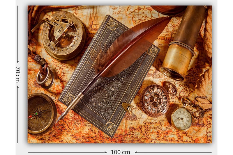Canvastavla 70x100 cm - Stilla komposition av antika navigationsverktyg och en fjäderpenna på en gammal karta - Mörkbrun / Guld / Orange - Inredning - Tavlor & konst - Canvastavlor
