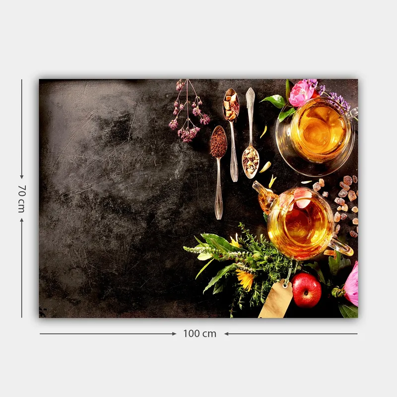 Canvastavla 70x100 cm - Stilla komposition med te, kryddor och blommor som skapar en inbjudande atmosfär - Guld / Grönt / Rosa - Inredning - Tavlor & konst - Canvastavlor
