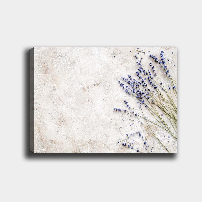 Canvastavla 70x100 cm - Stilren komposition av lavendelblommor på en ljus, strukturerad bakgrund, Ljuslila / Beige