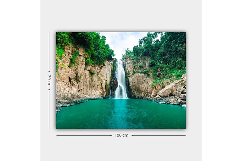 Canvastavla 70x100 cm - Storslagen vattenfall som forsar ner i en klar, turkos sjö omgiven av grönskande klippor - Turkos / Grön / Beige - Inredning - Tavlor & konst - Canvastavlor