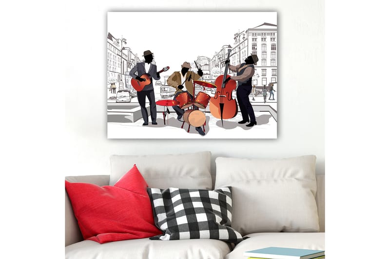 Canvastavla 70x100 cm - Tre musiker som spelar på gatan, med fokus på gitarr, trummor och kontrabas - Röd / Svart / Beige - Inredning - Tavlor & konst - Canvastavlor