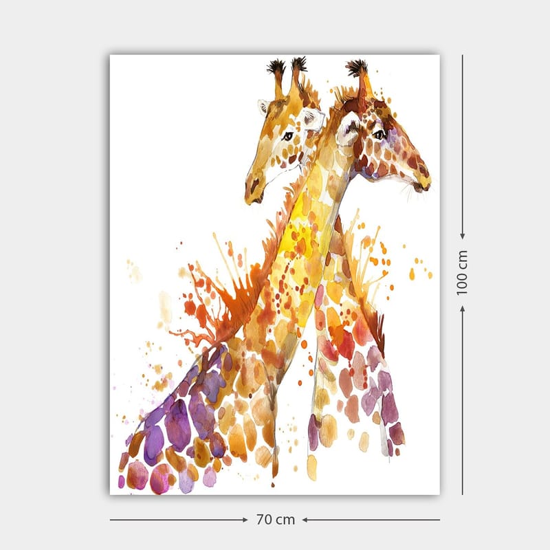 Canvastavla 70x100 cm - Två giraffer som står nära varandra, framhävt av färgglada akvarelltoner - Guldbrun / Lila / Orange - Inredning - Tavlor & konst - Canvastavlor