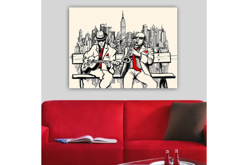 Canvastavla 70x100 cm - Två musiker på en bänk med New York som siluett - Beige / Svart / Röd - Inredning - Tavlor & konst - Canvastavlor