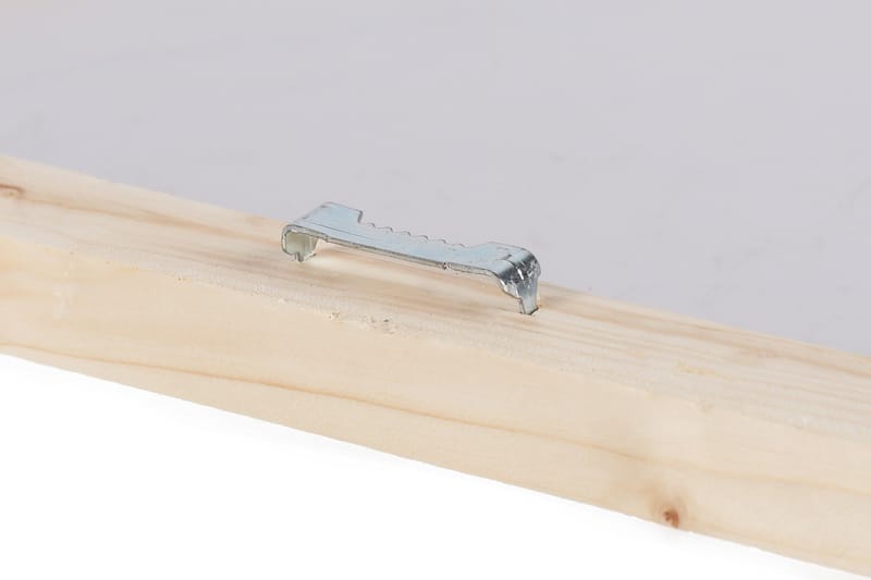 Canvastavla 70x100 cm - Två svarta båtar vid en gyllene höstlandskap med träd och spegelbild i vattnet - Svart / Gyllene / Blå - Inredning - Tavlor & konst - Canvastavlor