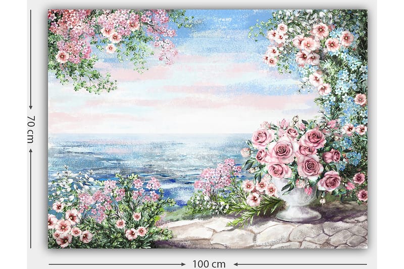 Canvastavla 70x100 cm - Vacker blomsterrabatt med en stor vas fylld med rosor, som står vid en havsutsikt under en klar himmel - Rosa / Grönt / Blått - Inredning - Tavlor & konst - Canvastavlor