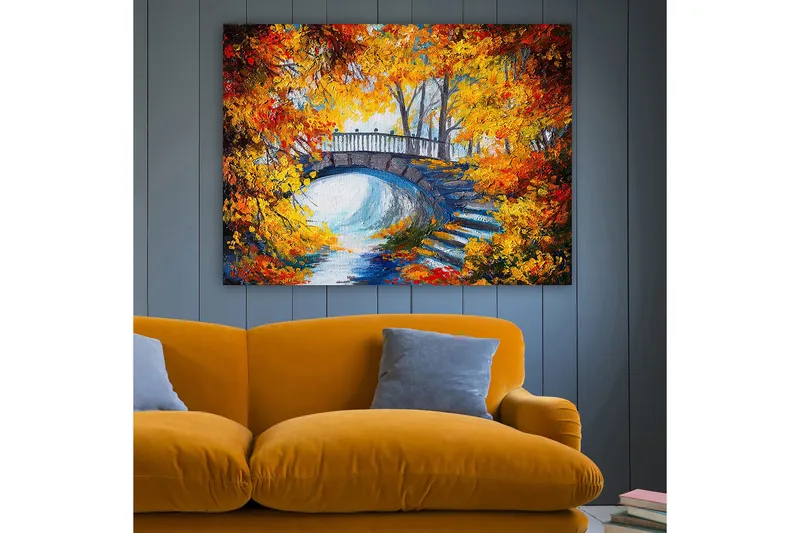 Canvastavla 70x100 cm - Vacker bro omgiven av höstfärgade träd och löv - Orange / Gult / Blått - Inredning - Tavlor & konst - Canvastavlor