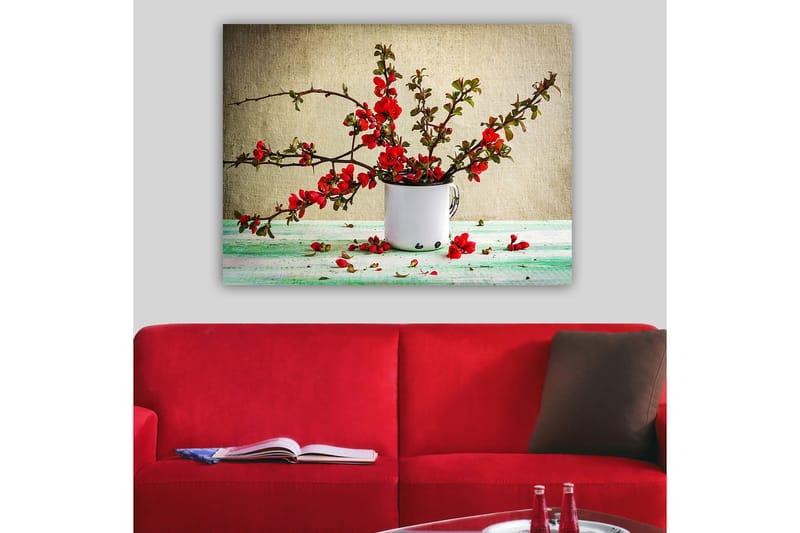 Canvastavla 70x100 cm - Vacker bukett med röda blommor i en vit kopp - Röd / Grön / Vit - Inredning - Tavlor & konst - Canvastavlor