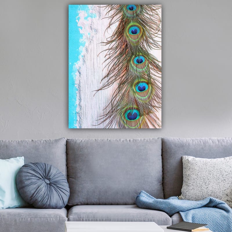 Canvastavla 70x100 cm - Vacker fjäder från en påfågel med intensiva färger och detaljer - Grön / Blå / Brun - Inredning - Tavlor & konst - Canvastavlor