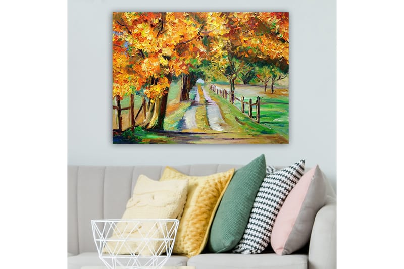 Canvastavla 70x100 cm - Vacker höstlandskap med färgglada träd längs en grusväg - Orange / Grön / Brun - Inredning - Tavlor & konst - Canvastavlor