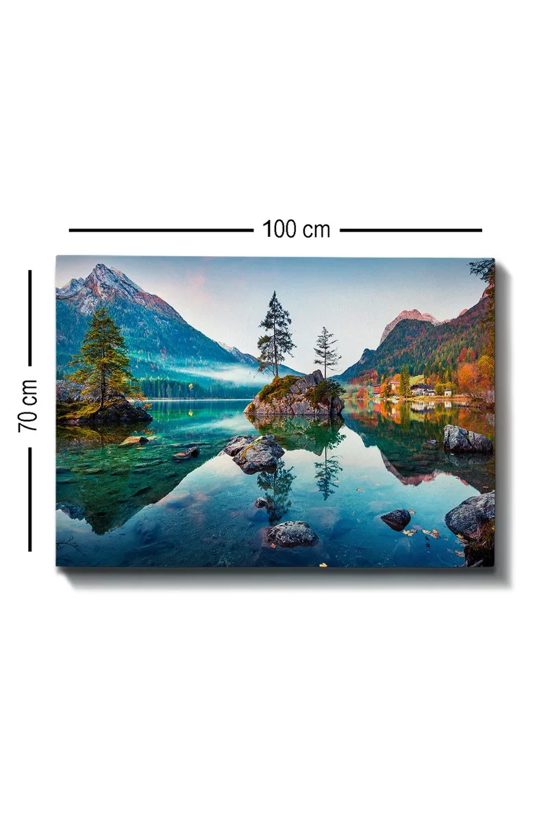 Canvastavla 70x100 cm - Vacker sjölandskap med berg och träd som speglas i det stilla vattnet - Grön / Blå / Brun - Inredning - Tavlor & konst - Canvastavlor