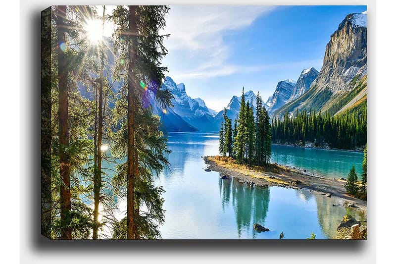 Canvastavla 70x100 cm - Vacker sjölandskap med höga berg och tät grönska som speglas i vattnet - Grön / Blå / Brun - Inredning - Tavlor & konst - Canvastavlor