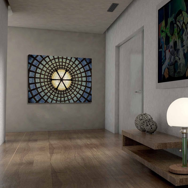 Canvastavla 70x100 cm - Vacker taklampa med geometriska mönster i glas - Blå / Grön / Beige - Inredning - Tavlor & konst - Canvastavlor